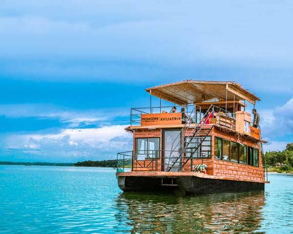 Promodini Boat Life: Rangamati on House Boat